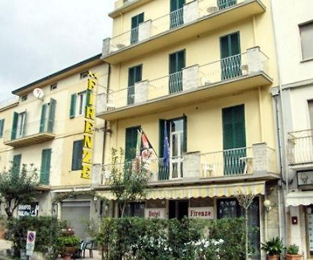 Hotel Firenze В'яреджо Екстер'єр фото