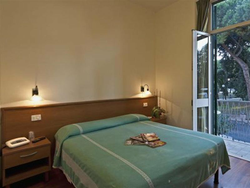 Hotel Firenze В'яреджо Екстер'єр фото