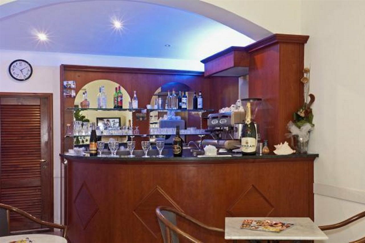 Hotel Firenze В'яреджо Екстер'єр фото