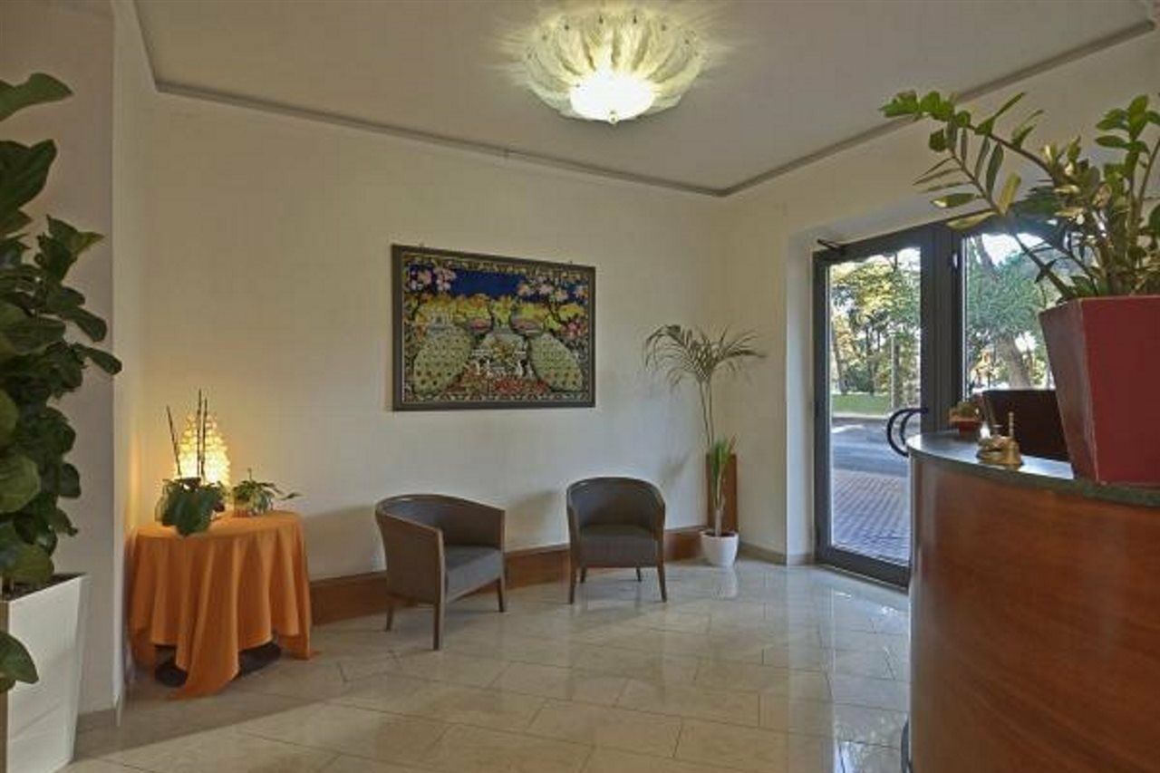Hotel Firenze В'яреджо Екстер'єр фото